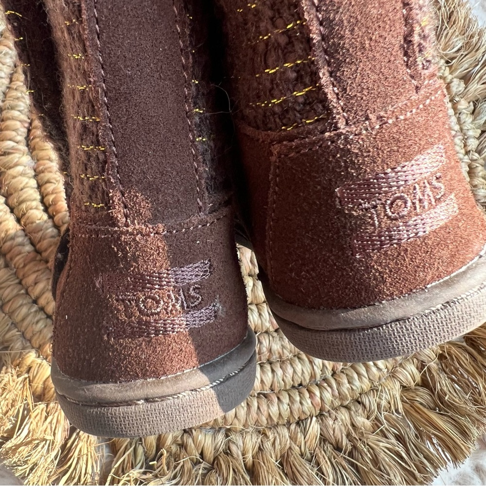 TOMS boots - Picture 4 of 7